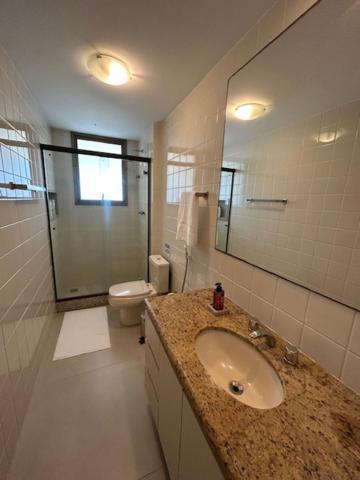 Amplo De 3 Quartos Na Barra Da Tijuca, Pertinho Da Praia, Super Bem Decorado E Equipado, Limpissimo, Cheiroso, Novinho, Com Suite, Lavabo, Varandao, Piscina, Portaria 24 Horas, Perto De Bares E Restaurantes * Río de Janeiro